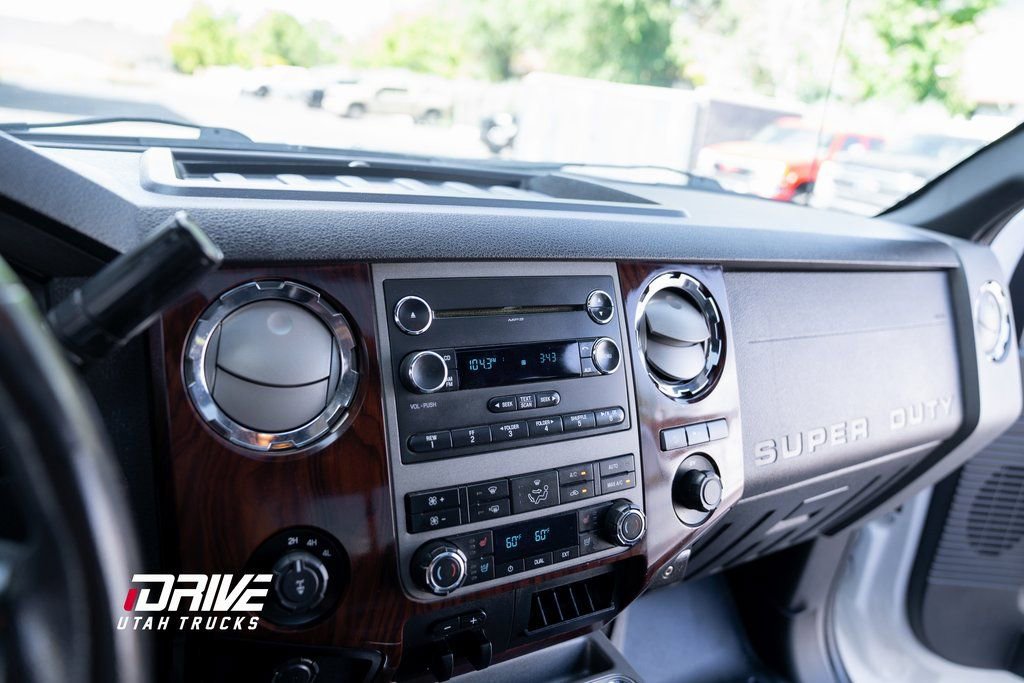 Used 2012 Ford F350 Lariat w/ Lariat Interior Pkg image 38