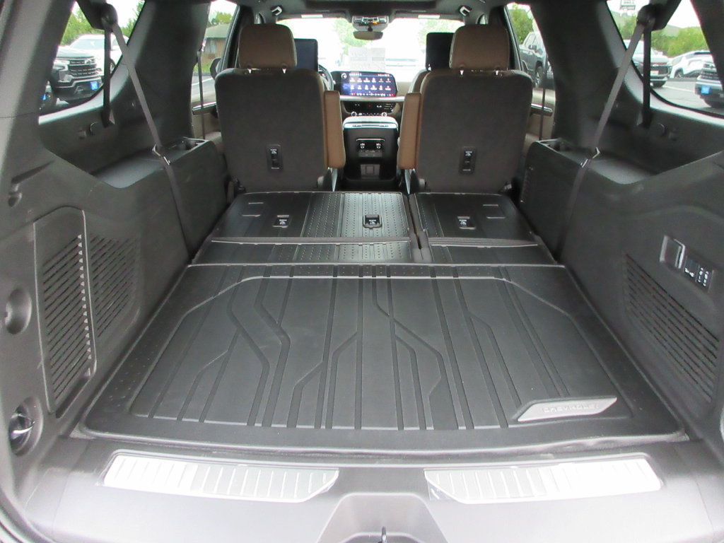 New 2027 Chevrolet Suburban High Country AWD/4WD image 12