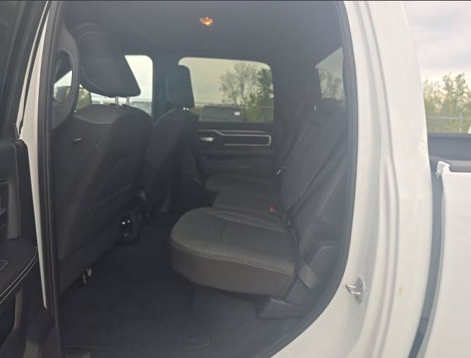 Used 2024 RAM 2500 Big Horn w/ Night Edition AWD/4WD image 35