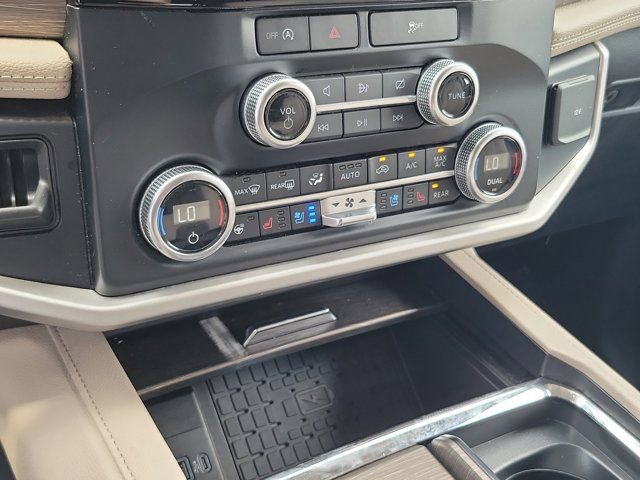 Used 2024 Ford Expedition Max Limited RWD image 34