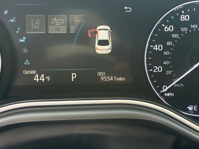 Used 2019 Toyota Avalon XSE image 4