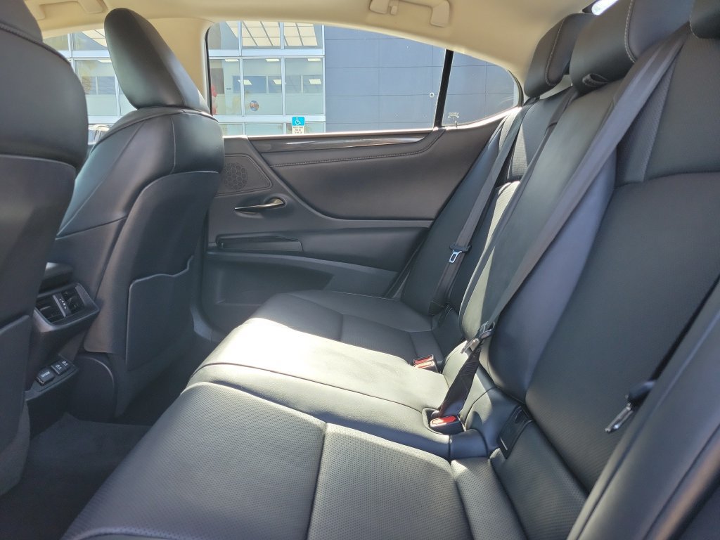 Used 2019 Lexus ES 350 w/ Accessory Package 2 FWD image 15