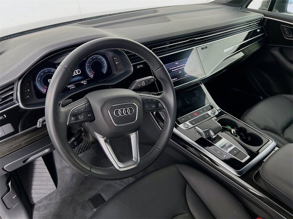 Used 2025 Audi Q7 3.0T Premium Plus AWD/4WD image 9