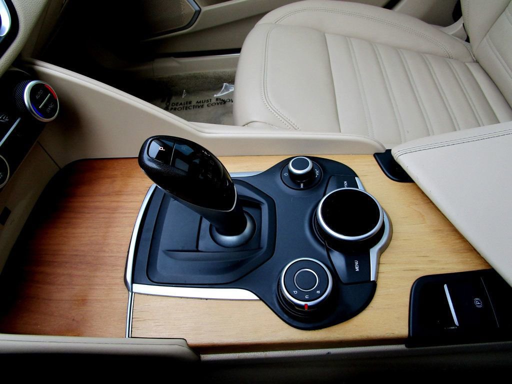 Used 2017 Alfa Romeo Giulia Ti w/ TI Lusso Light Wood Package image 24