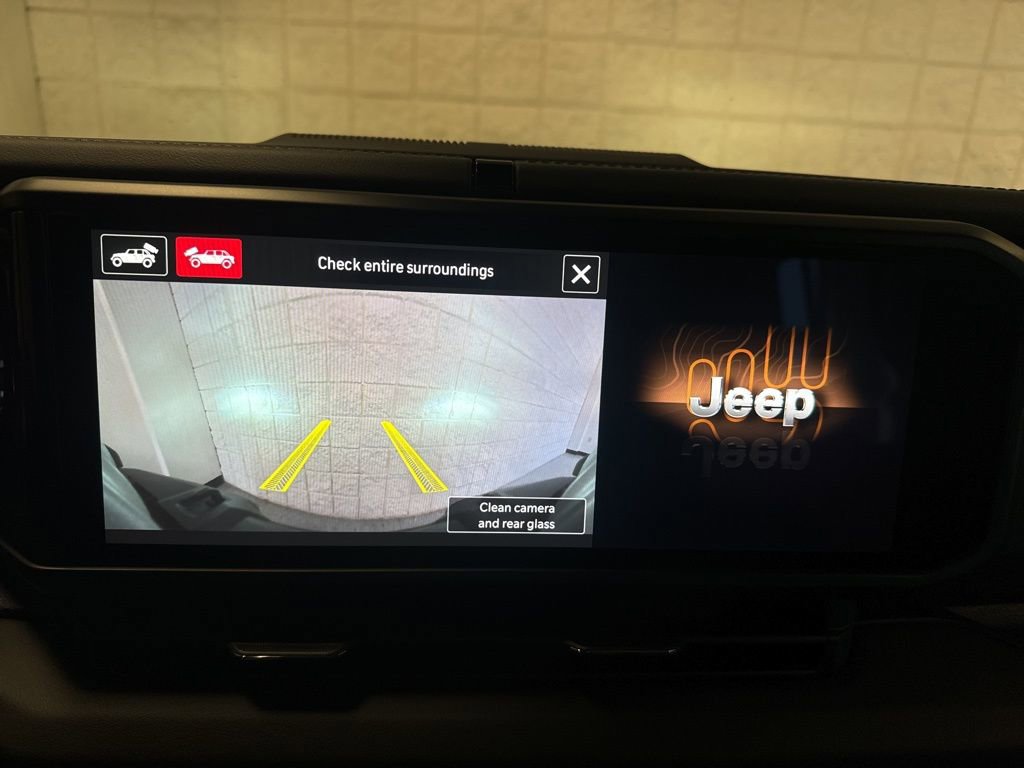 New 2026 Jeep Wrangler Unlimited Sahara AWD/4WD image 32