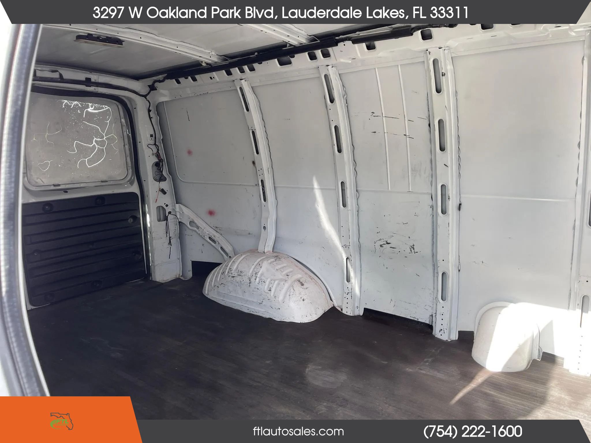 Used 2017 GMC Savana 3500 Extended image 38