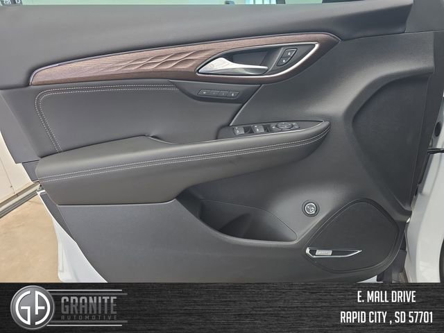 Used 2023 Buick Envision Avenir image 10