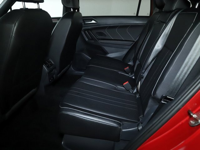 Used 2024 Volkswagen Tiguan SE R-Line image 14