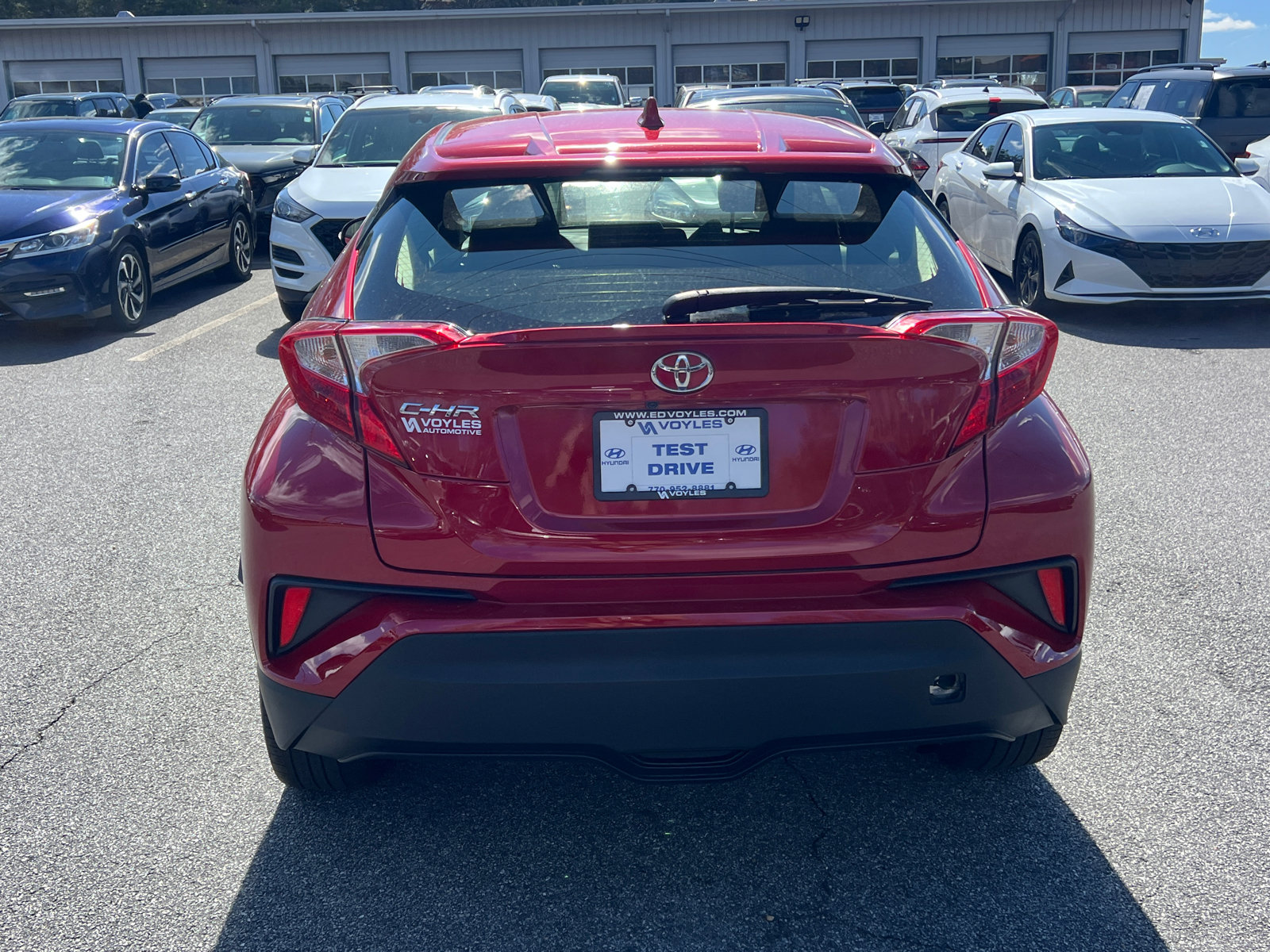 Used 2021 Toyota C-HR XLE FWD image 6