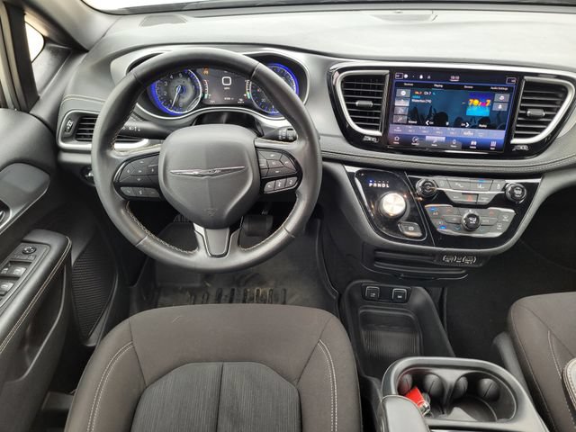 Used 2021 Chrysler Pacifica Touring w/ S Appearance Package FWD image 13
