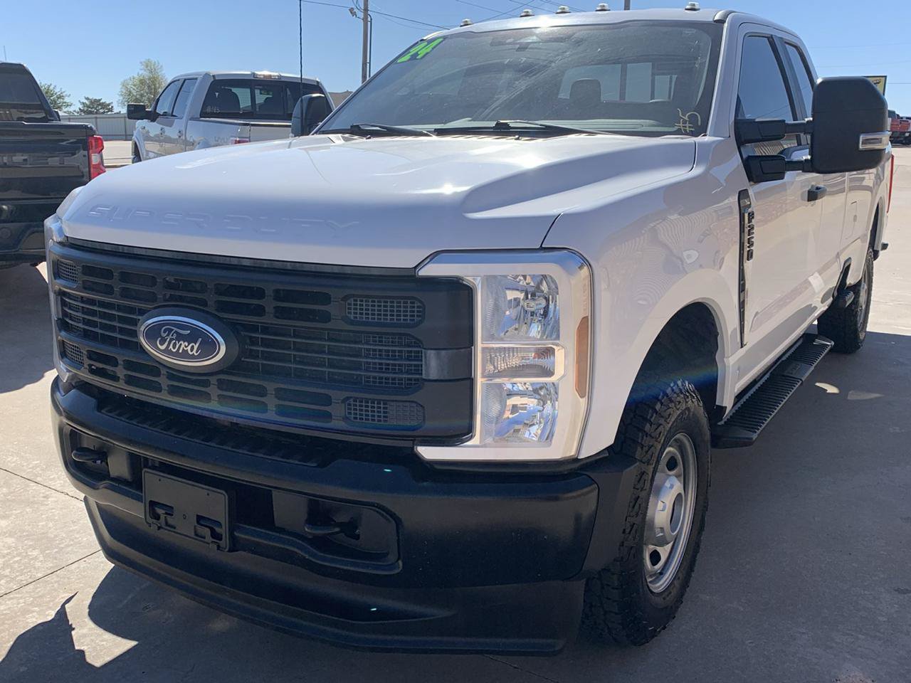 Used 2024 Ford F250 XL w/ XL Driver Assist Package AWD/4WD image 3