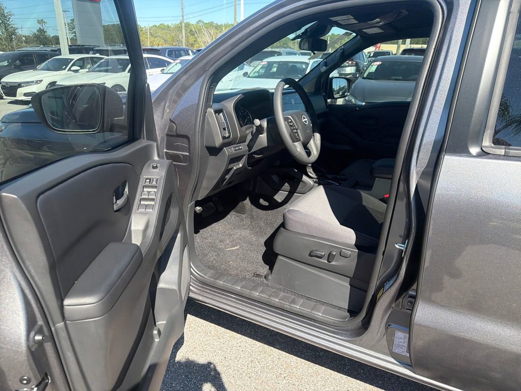 New 2026 Nissan Frontier SV image 12