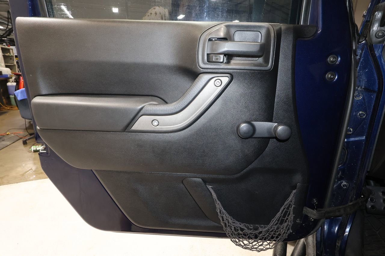 Used 2013 Jeep Wrangler Sport AWD/4WD image 11