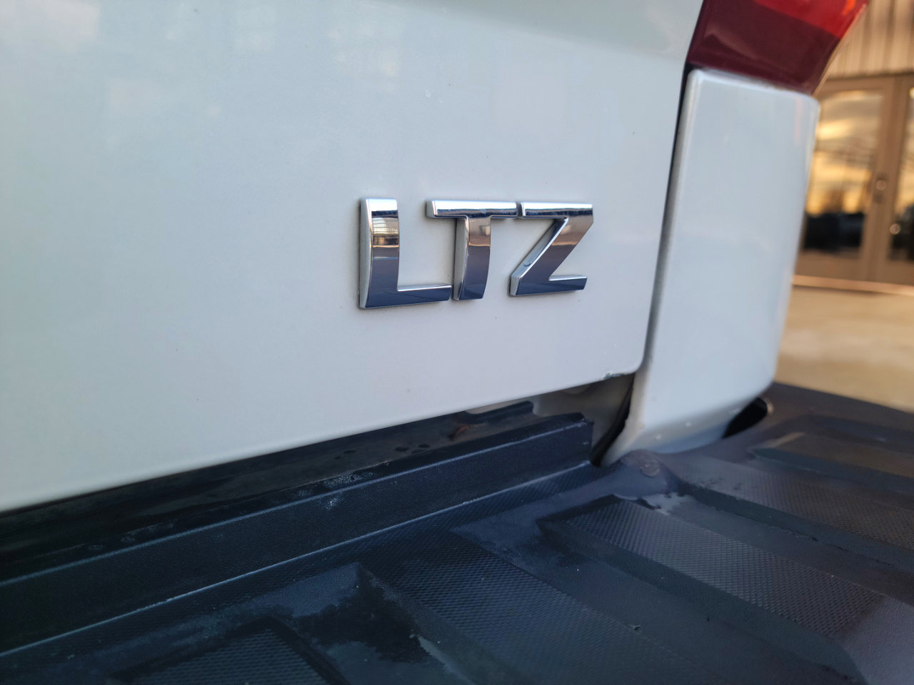 Used 2016 Chevrolet Silverado 1500 LTZ w/ LTZ Plus Package image 20