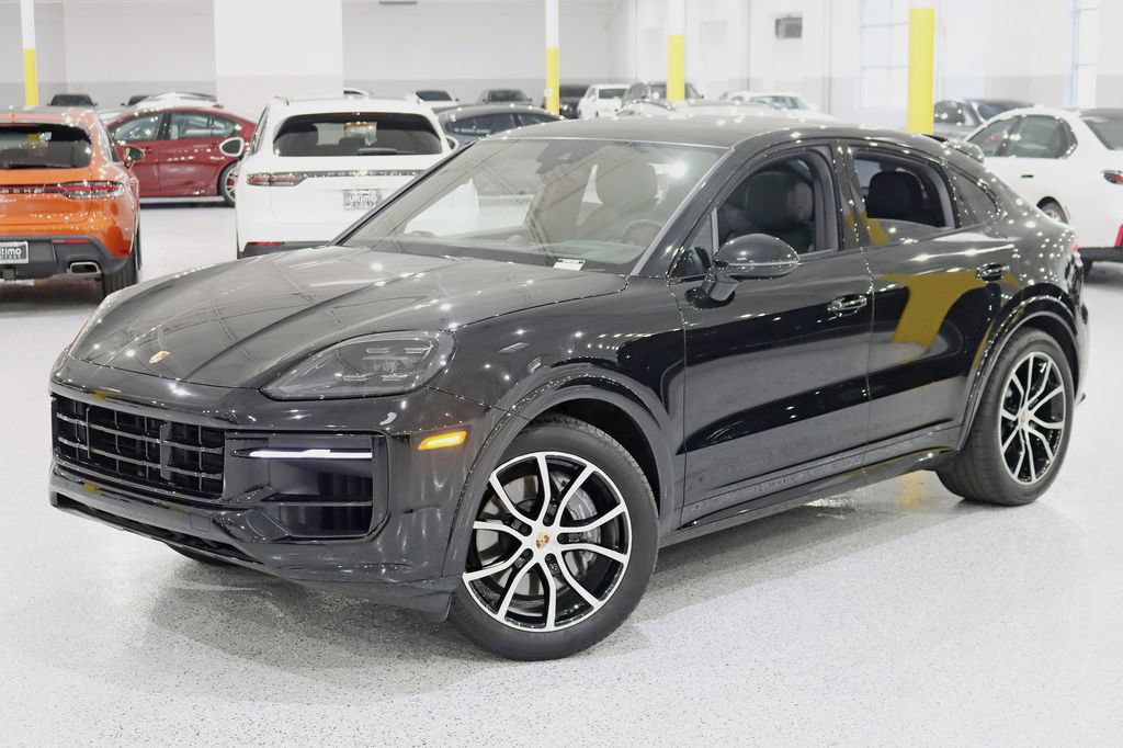Used 2024 Porsche Cayenne Coupe AWD/4WD image 7