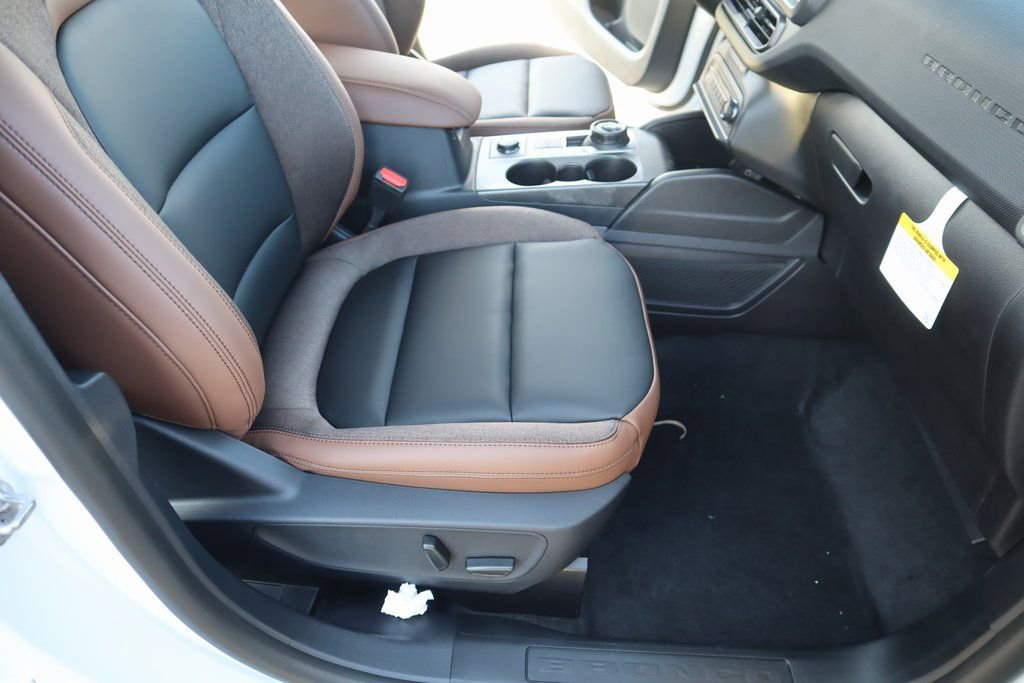 New 2025 Ford Bronco Sport Outer Banks image 13