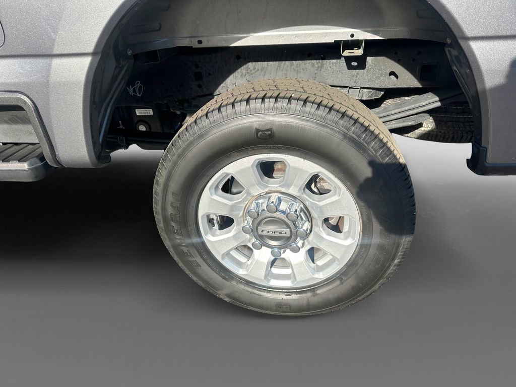 Used 2024 Ford F250 XLT image 8