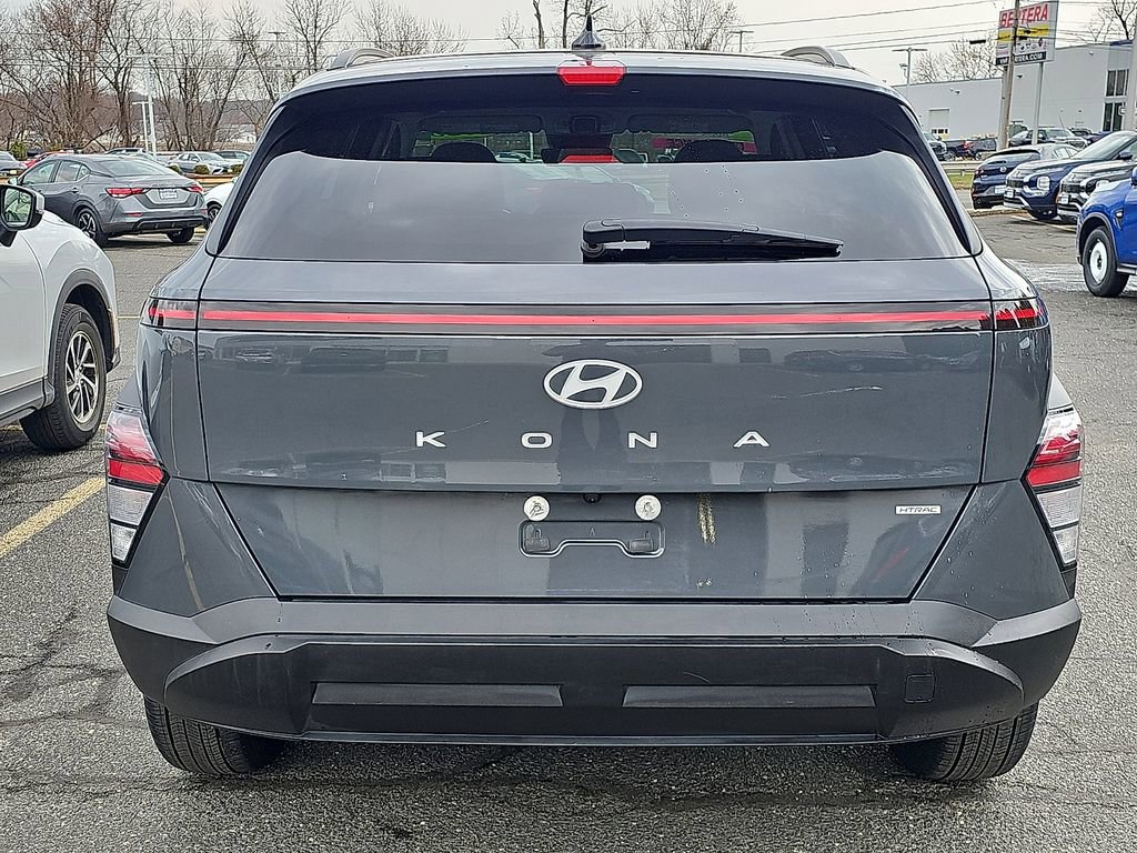 Used 2025 Hyundai Kona SEL image 5