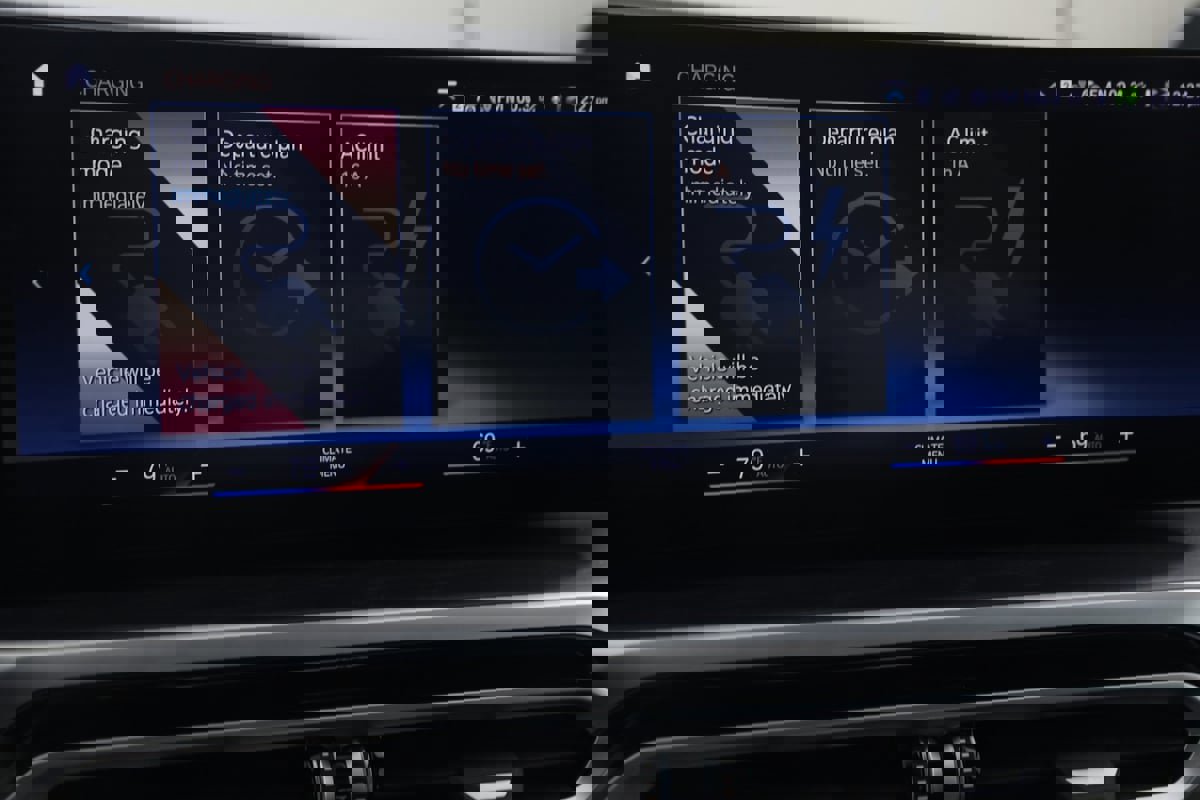 Used 2023 BMW 330e xDrive w/ Premium Package image 41