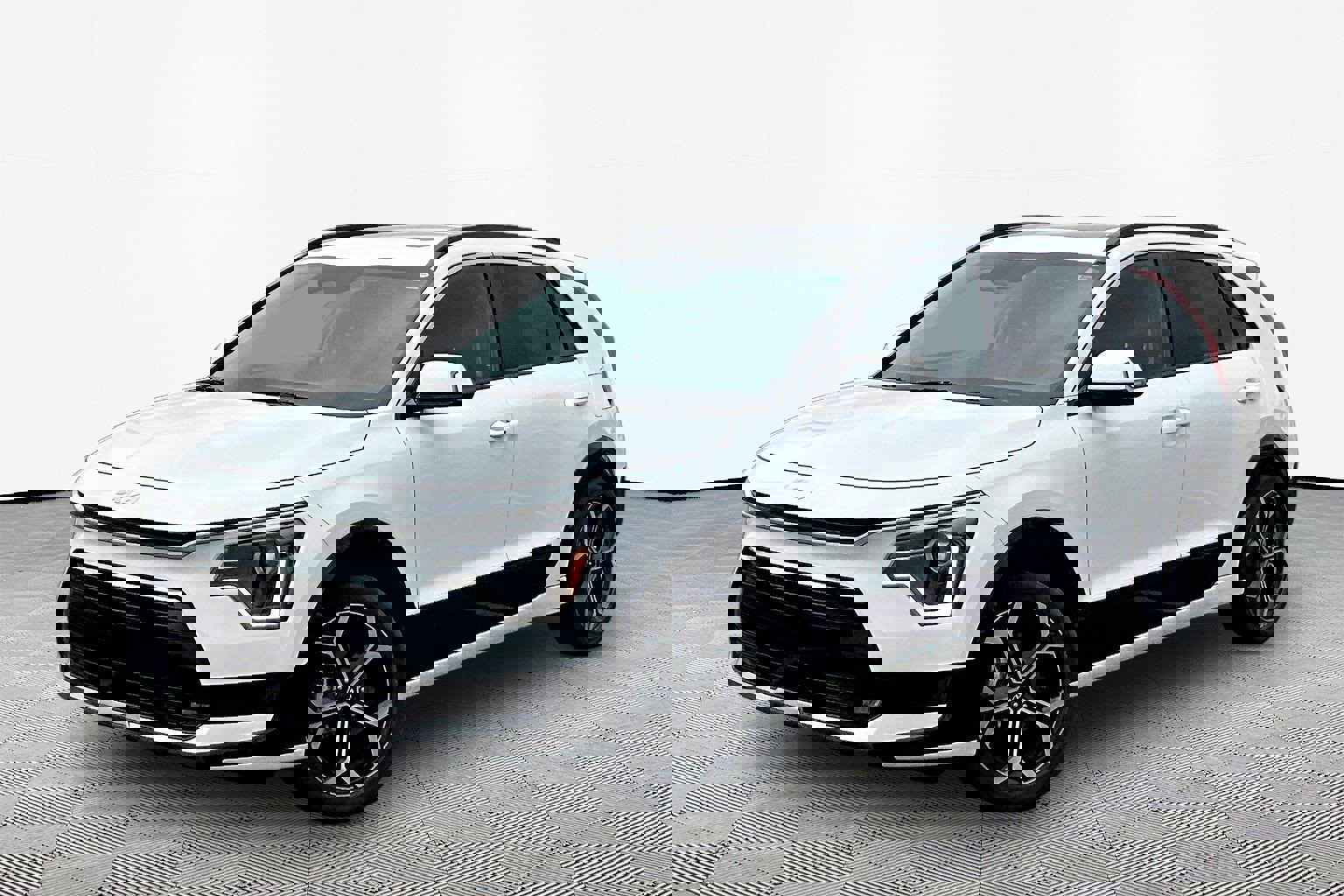 Used 2023 Kia Niro EX Touring