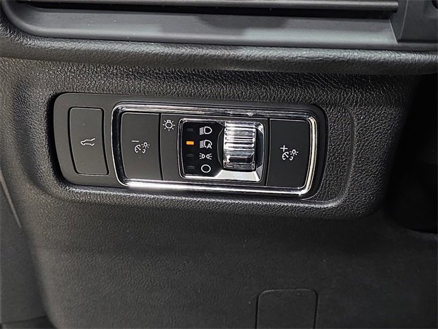 Used 2021 Lincoln Corsair AWD w/ Premium Package image 23