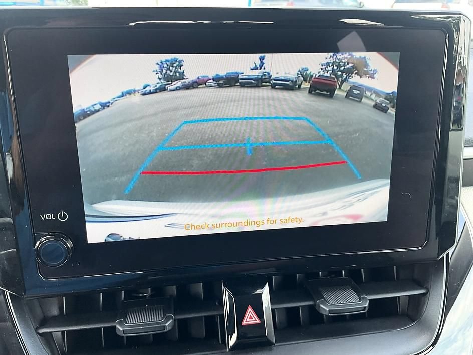 Used 2025 Toyota Corolla LE FWD image 20