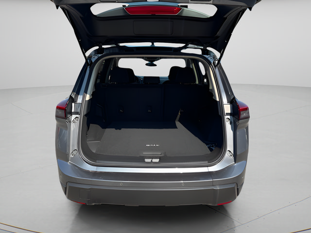 Used 2026 Nissan Rogue S AWD/4WD image 12