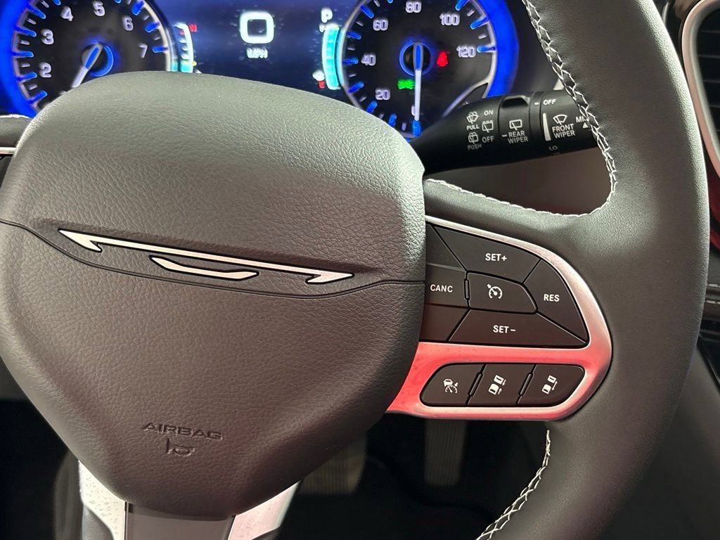 New 2027 Chrysler Pacifica LX FWD image 30