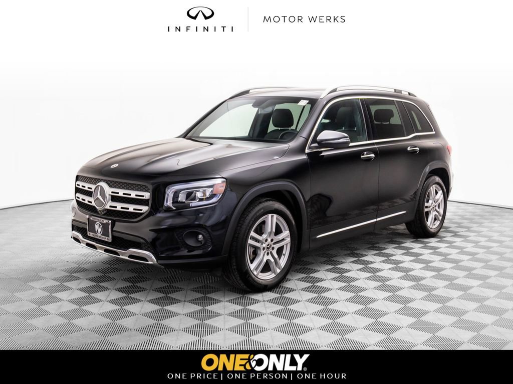 Used 2023 Mercedes-Benz GLB 250 4MATIC image 1