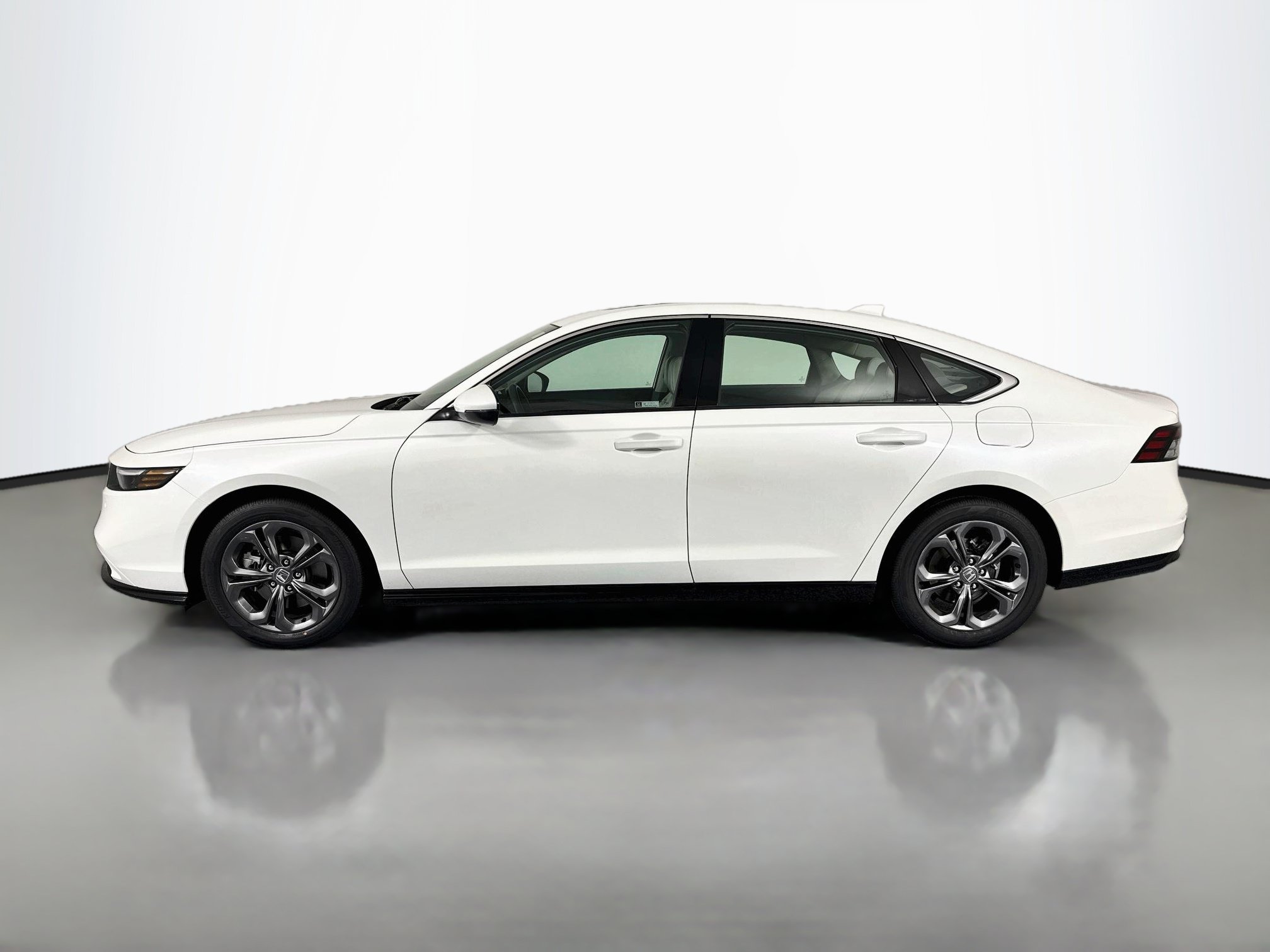 Certified 2024 Honda Accord EX-L image 8