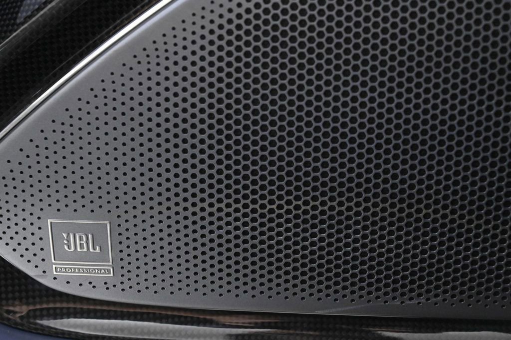 Used 2025 Ferrari Roma Spider image 21