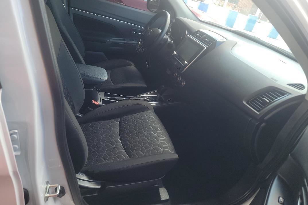 Used 2024 Mitsubishi Outlander Sport AWD image 13