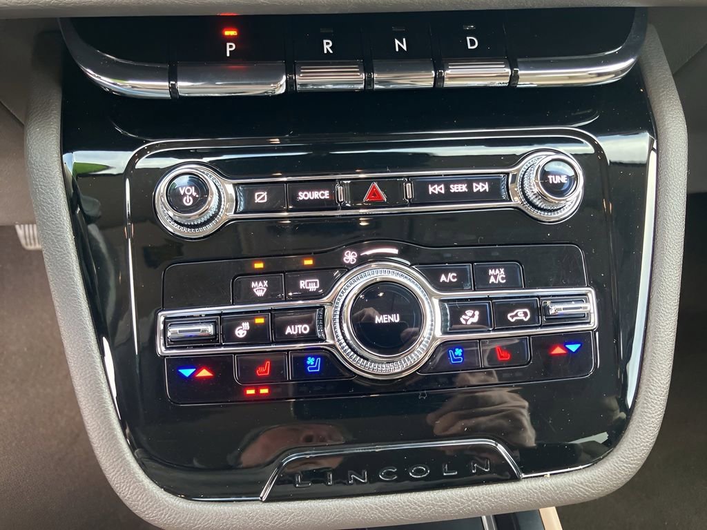 Used 2022 Lincoln Corsair Reserve w/ Elements Package image 20