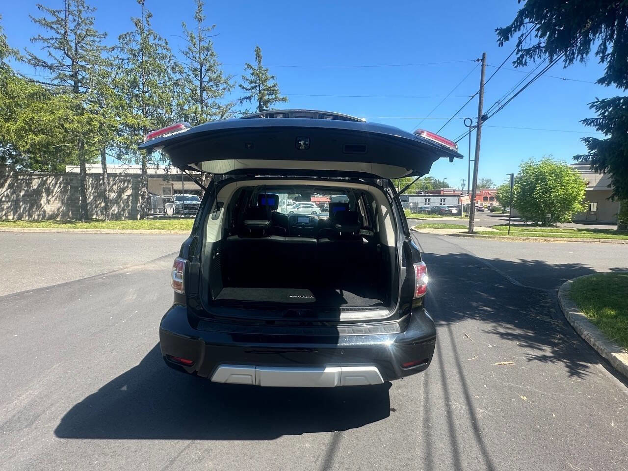 Used 2017 Nissan Armada Platinum w/ Captain Seat Package RWD image 6