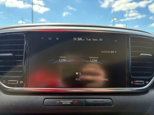 Used 2022 Kia Sportage EX w/ EX Technology Package image 18