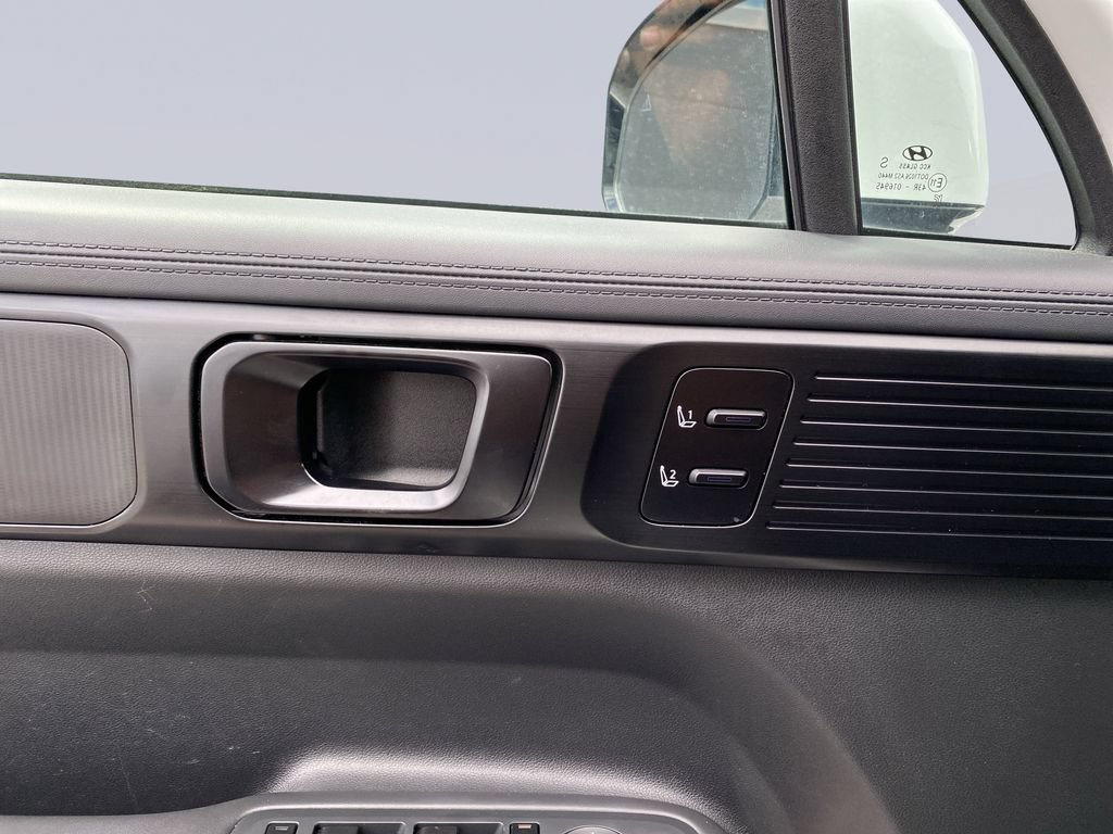 Used 2024 Hyundai Santa Fe Calligraphy FWD image 19