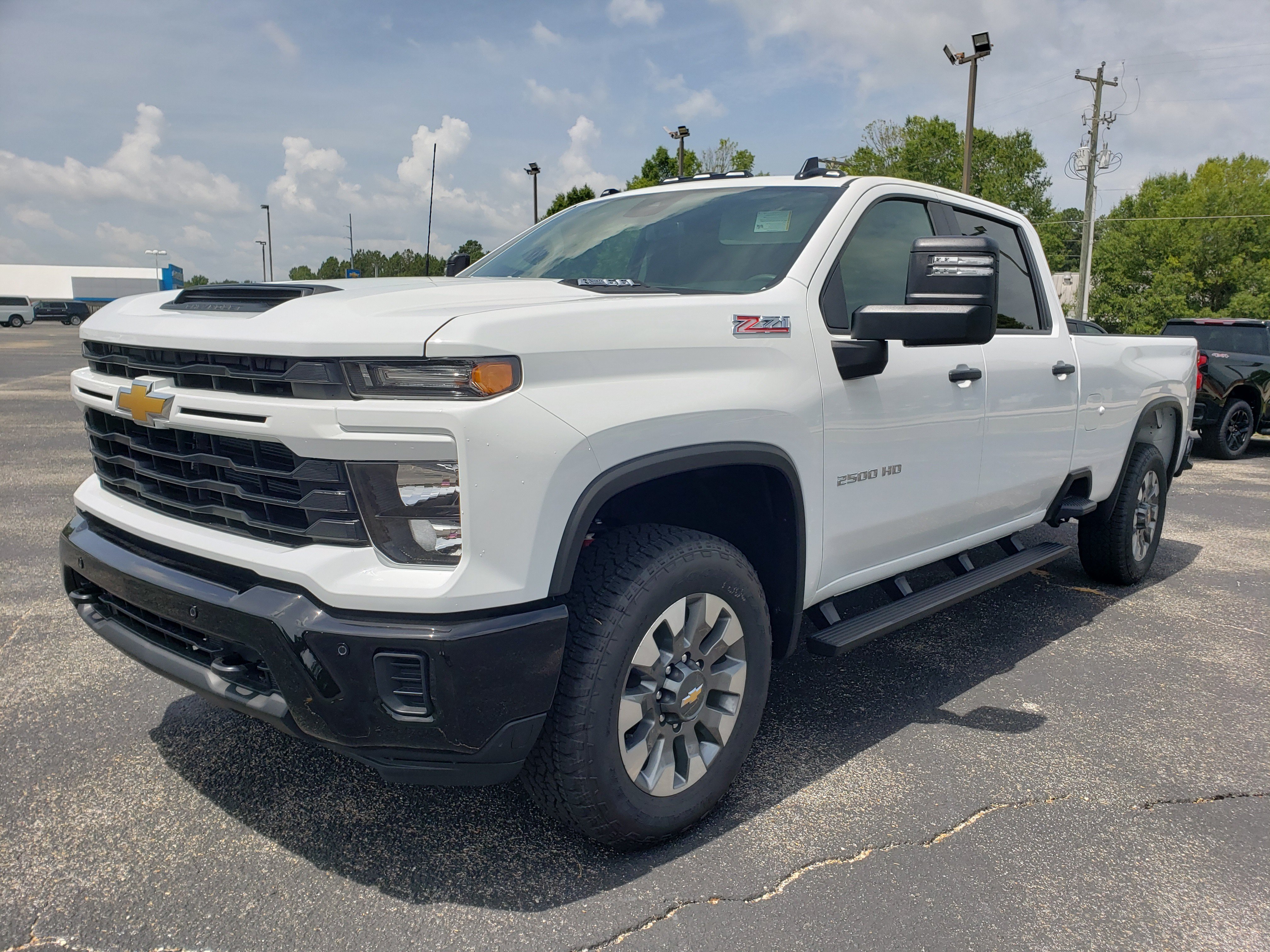 New 2026 Chevrolet Silverado 2500 Custom w/ Custom Value Package AWD/4WD image 2
