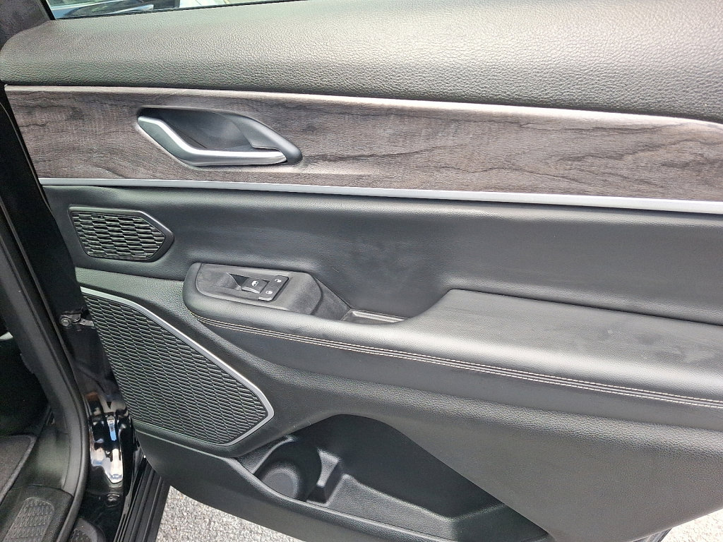 Certified 2022 Jeep Grand Cherokee L Limited image 14