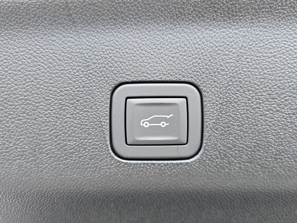 New 2026 GMC Yukon XL Denali AWD/4WD image 32