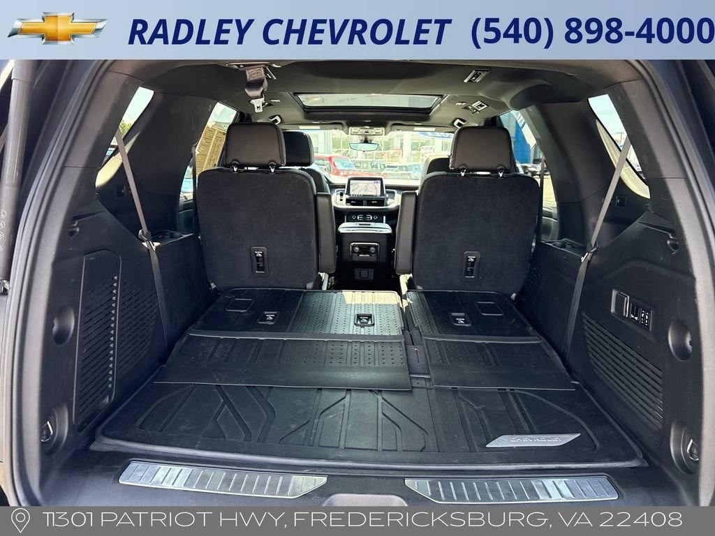 Used 2021 Chevrolet Tahoe Premier w/ Premium Package AWD/4WD image 15