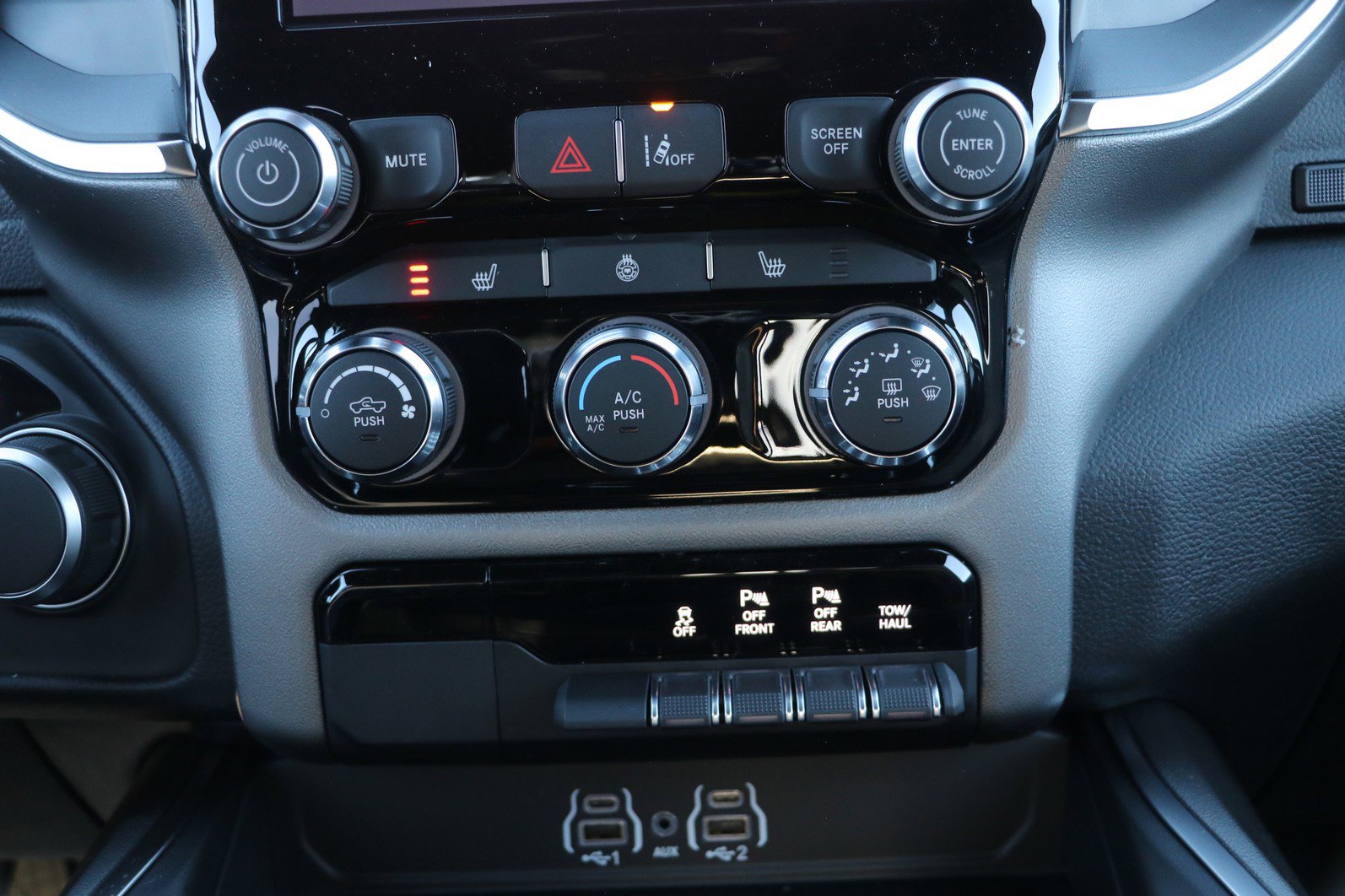 New 2026 RAM 1500 Big Horn AWD/4WD image 21