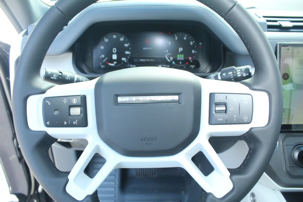 New 2026 Land Rover Defender 130 X-Dynamic SE AWD/4WD image 15