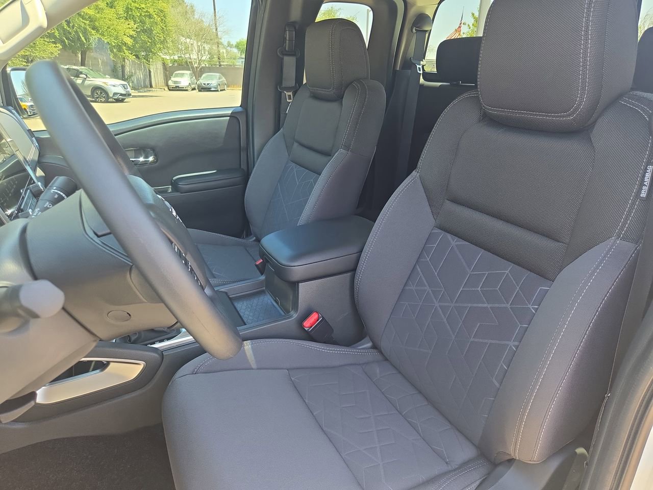 Certified 2025 Nissan Frontier SV RWD image 14