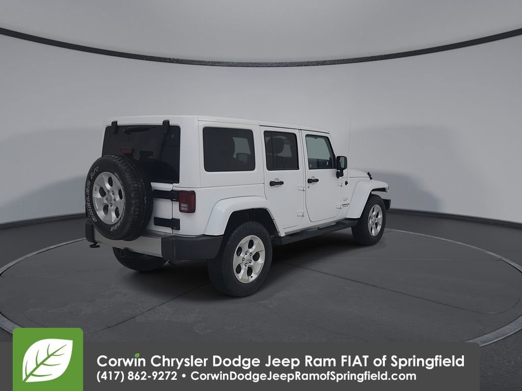 Used 2013 Jeep Wrangler Unlimited Sahara w/ Connectivity Group AWD/4WD image 14
