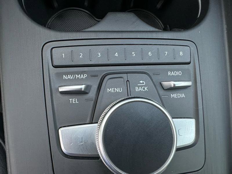 Used 2019 Audi A4 2.0T allroad Premium Plus w/ Premium Plus Package image 17