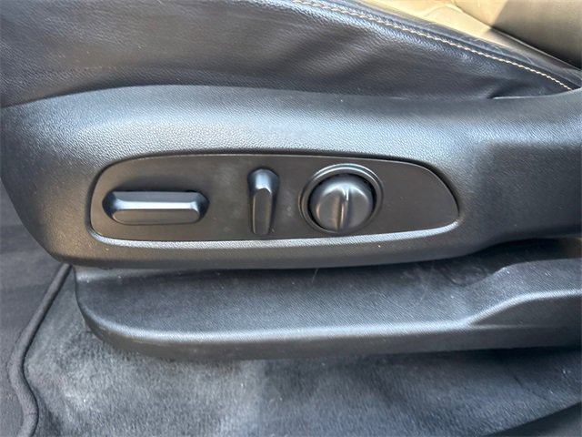 Used 2019 Chevrolet Traverse LT w/ LT Premium Package image 15