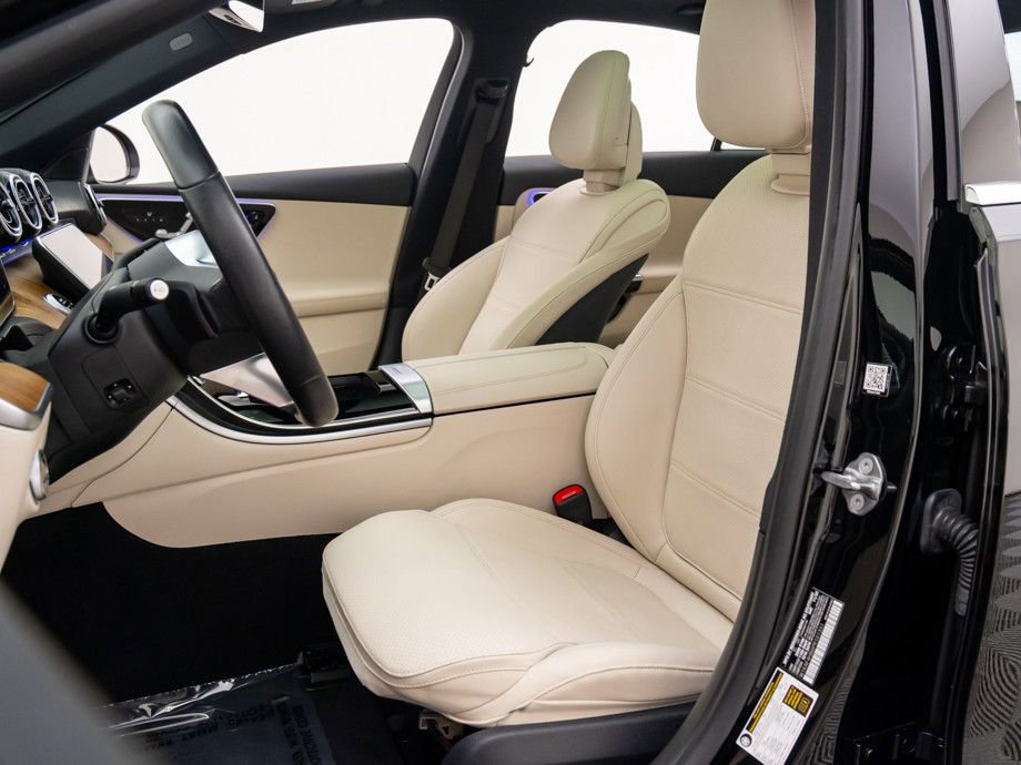 Used 2023 Mercedes-Benz C 300 4MATIC Sedan image 16