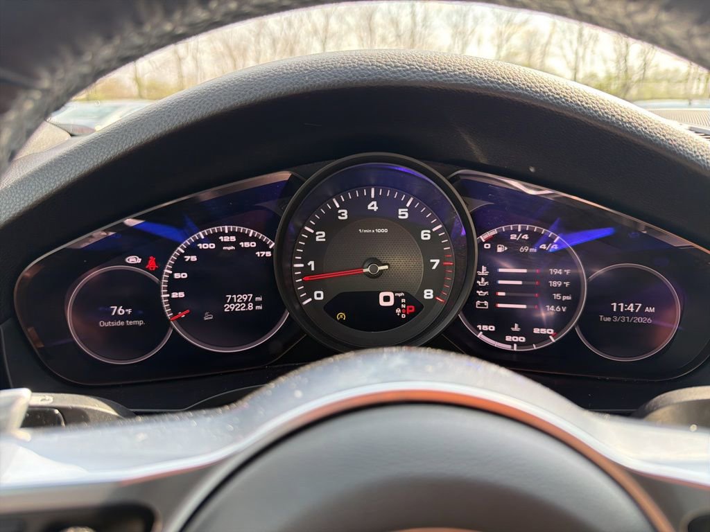 Used 2022 Porsche Cayenne Platinum Edition AWD/4WD image 28