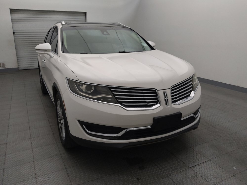 Used 2017 Lincoln MKX Reserve w/ Driver Assistance Package FWD image 14