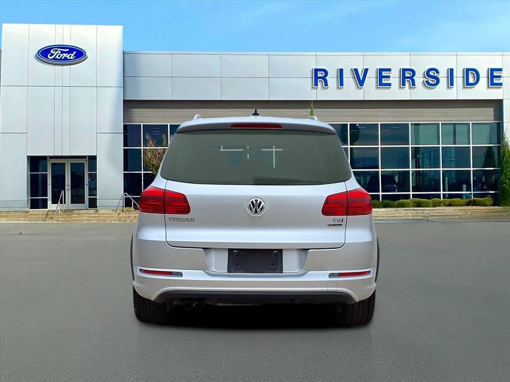 Used 2017 Volkswagen Tiguan Sport image 5